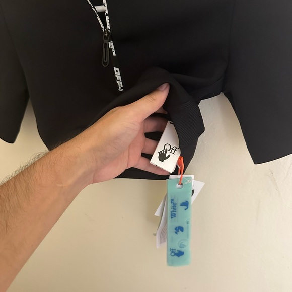 Off white Scuba Logo Zip top with sleeves size Small - Picture 7 of 10